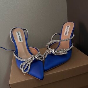 Blue Steve Madden heels size 7.5